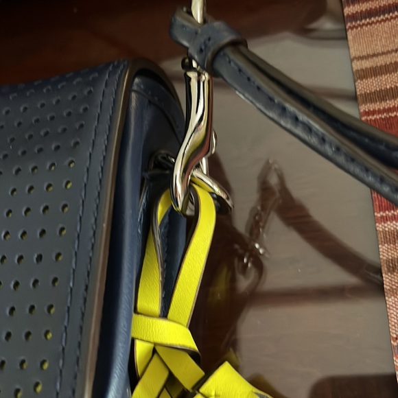 NWOT Coach midsized bag with removable tassel. Navy Citrine Leather shoulder bag - Picture 11 of 16